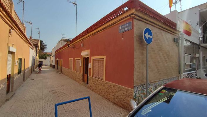 Image No.8-2 Bed Bungalow for sale