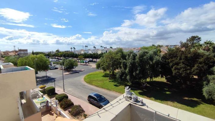 Image No.25-2 Bed Apartment for sale