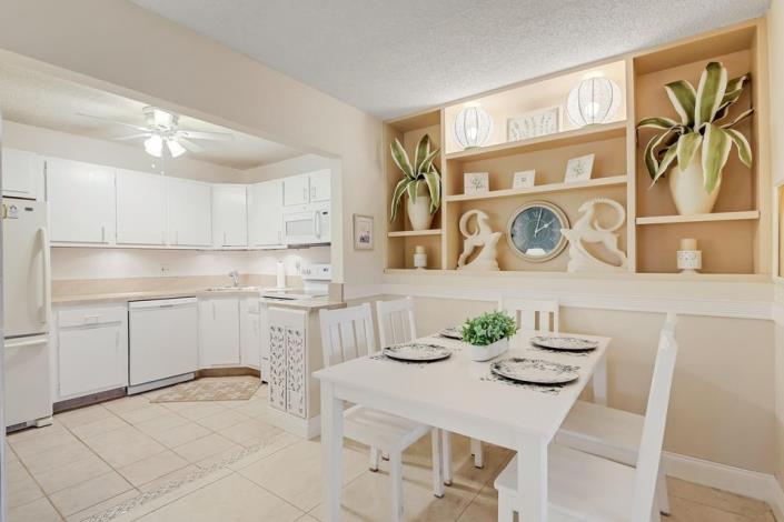 Image No.6-Condo de 2 chambres à vendre à Greenacres