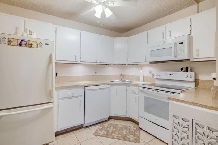 Image No.7-Condo de 2 chambres à vendre à Greenacres