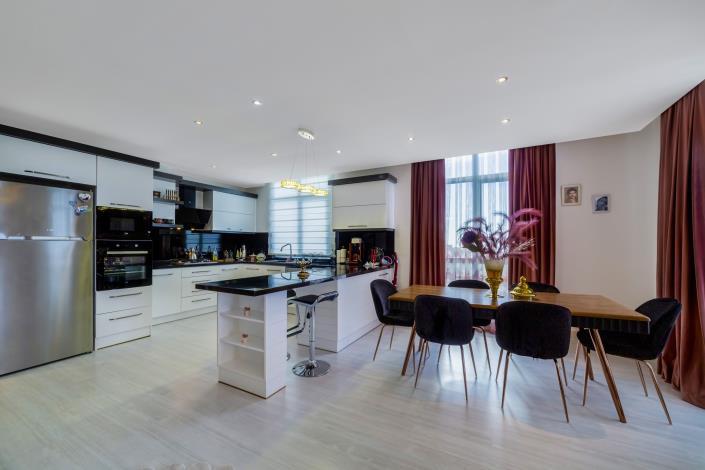 Image No.2-3 Bed Penthouse for sale