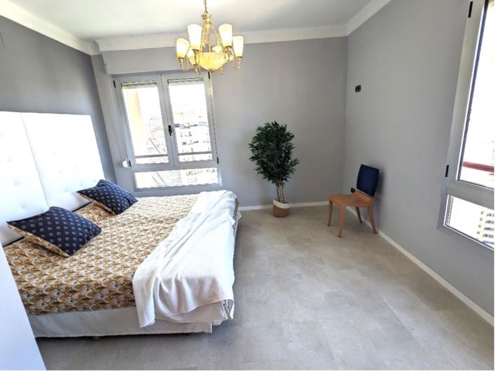 Image No.42-5 Bed Apartment for sale