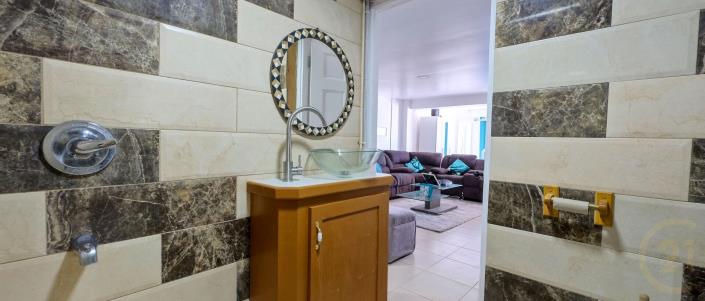 Image No.43-Maison / Villa de 9 chambres à vendre à Lance aux Epines