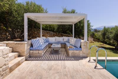 Bluewhite-Exterior-39