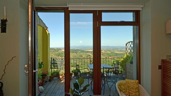 Image No.11-3 Bed Townhouse for sale