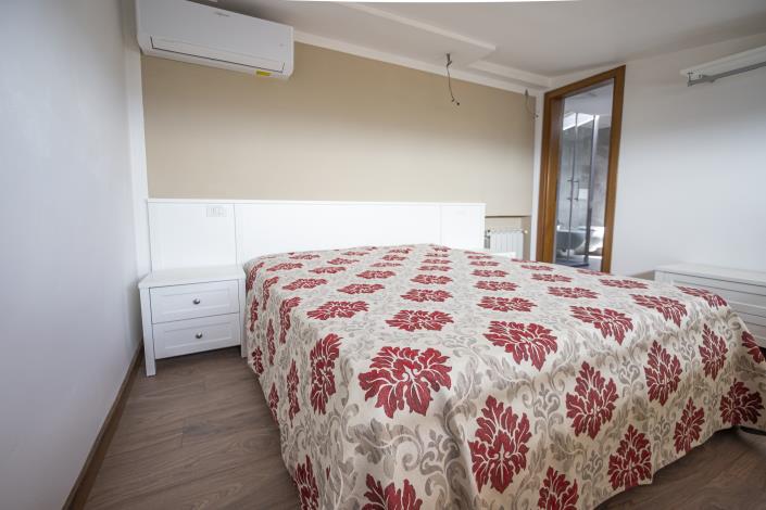 Image No.6-5 Bed Townhouse for sale