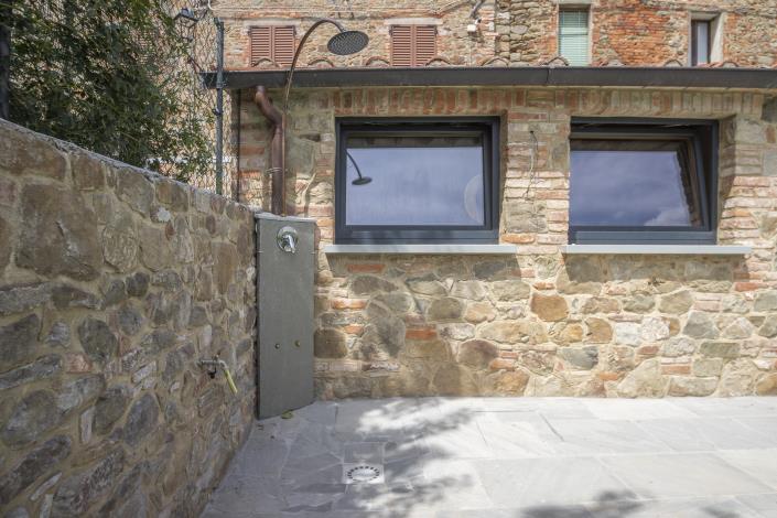 Image No.17-5 Bed Townhouse for sale