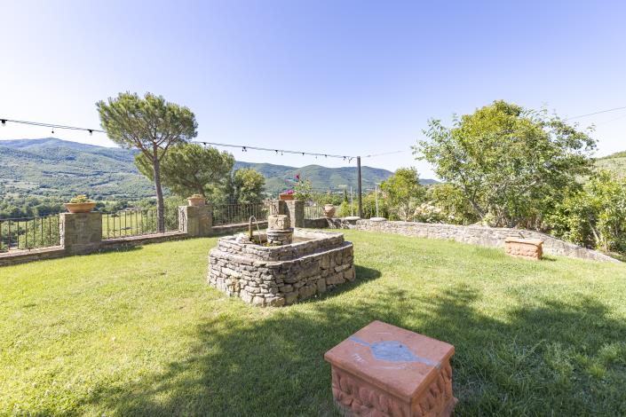 Image No.4-Maison de campagne de 6 chambres à vendre à Castiglion Fiorentino