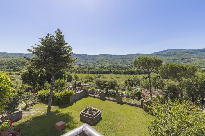 Image No.13-Maison de campagne de 6 chambres à vendre à Castiglion Fiorentino