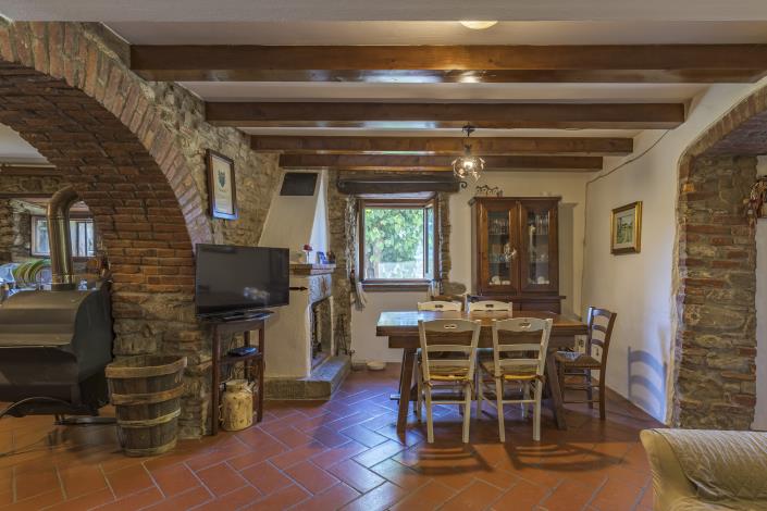 Image No.22-Maison de campagne de 6 chambres à vendre à Castiglion Fiorentino