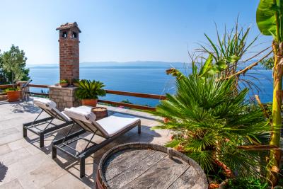 01-2013-207-Brac-stone-house-sea-view-for-sale
