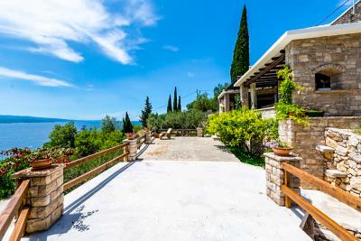 05-2013-207-Brac-stone-house-sea-view-for-sale