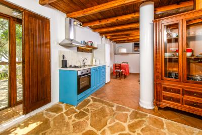 15-2013-207-Brac-stone-house-sea-view-for-sale