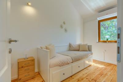 012-5267-30-Brac-stone-house-with-pool-for-sale