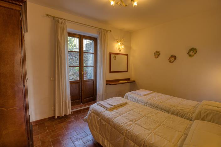 Image No.9-Maison de campagne de 4 chambres à vendre à Cortona