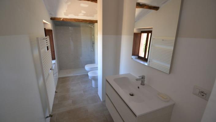 Image No.8-Maison de campagne de 4 chambres à vendre à Cinigiano