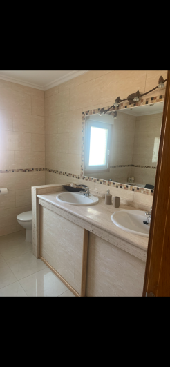 Image No.23-Villa / Détaché de 4 chambres à vendre à Triquivijate