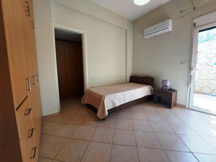 Image No.13-7 Bed Apartment for sale