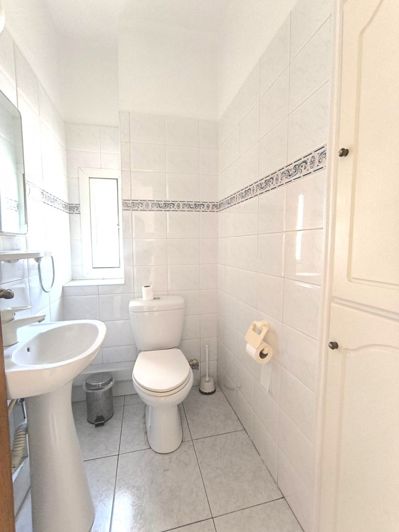 Image No.10-3 Bed Villa for sale