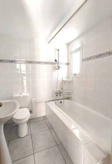 Image No.19-3 Bed Villa for sale