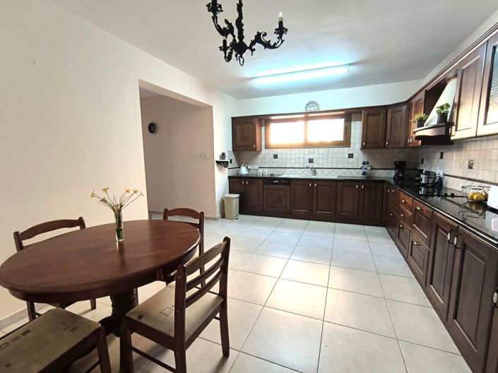 Image No.6-4 Bed Villa for sale