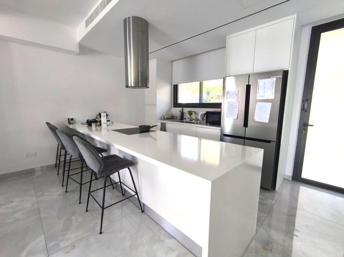 Image No.7-4 Bed Villa for sale