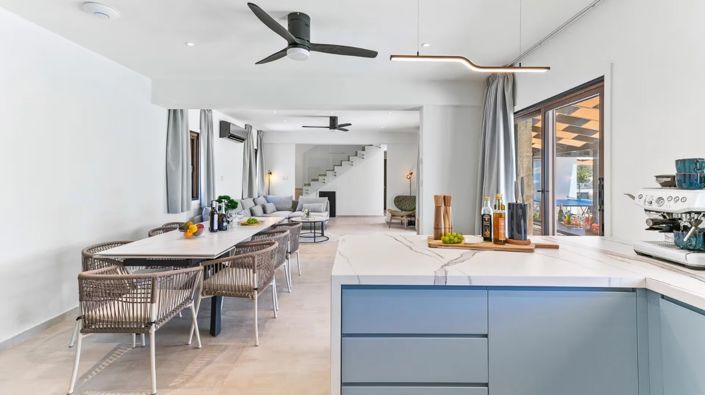 Image No.8-5 Bed Villa for sale