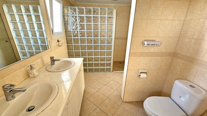 Image No.17-3 Bed Penthouse for sale