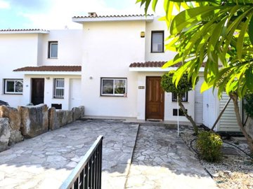 Town House For Sale  in  Peyia - Coral Bay