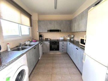 Town House For Sale  in  Peyia - Coral Bay