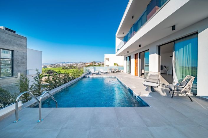 Image No.2-3 Bed Villa for sale