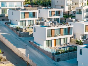 Detached Villa For Sale  in  Chlorakas