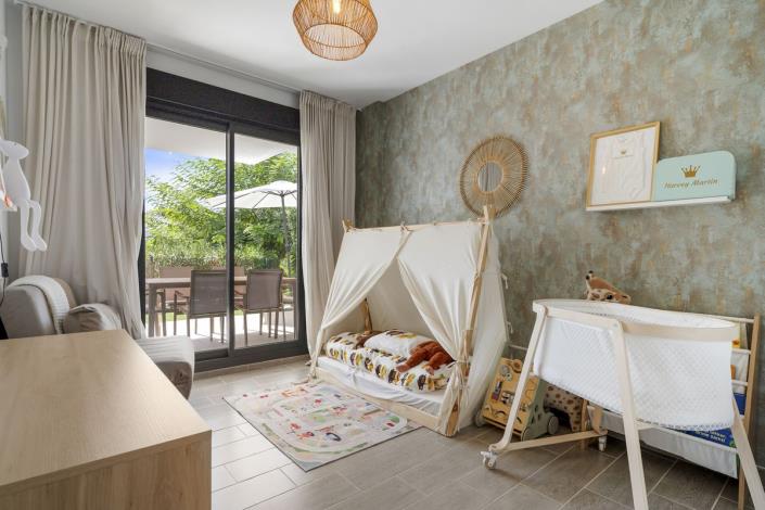 Image No.11-2 Bed Apartment for sale