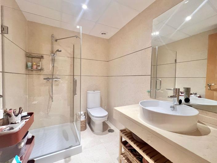 Image No.13-2 Bed Apartment for sale