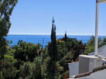 2-5bd7b9d04b45e33852eaf0ec6670150d