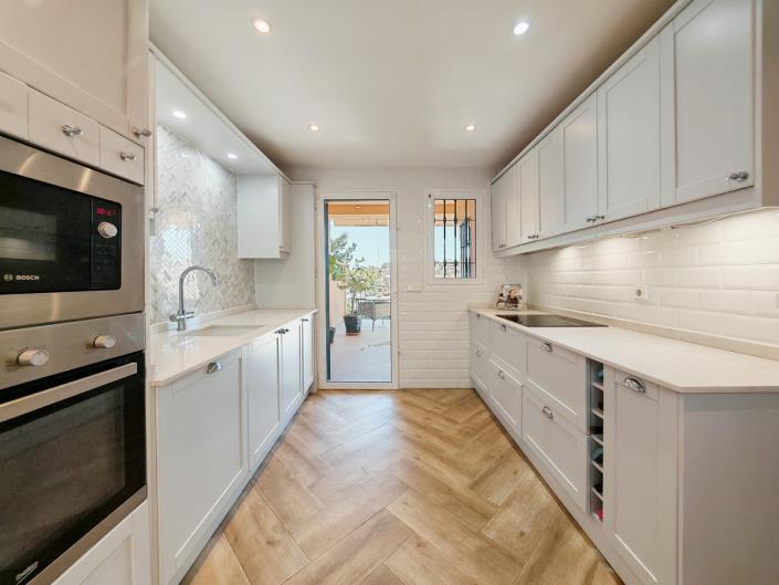 Image No.4-3 Bed Semi-Detached for sale