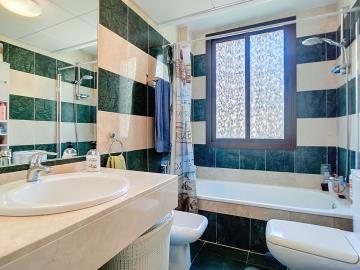 25-45e7a00e8ada30030040e20a35fbccfd