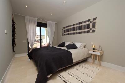 11-20939a0134ad724a8cb2a801094d15a4