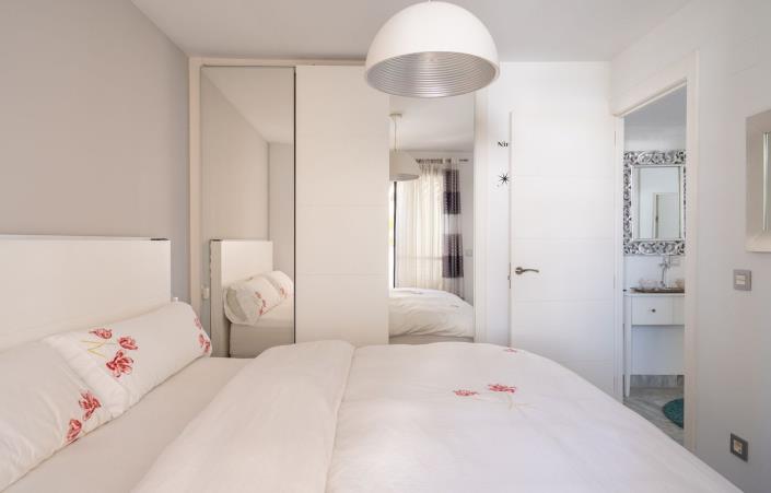 Image No.11-3 Bed Townhouse for sale