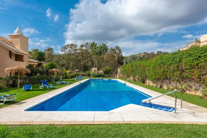 Image No.12-2 Bed Apartment for sale