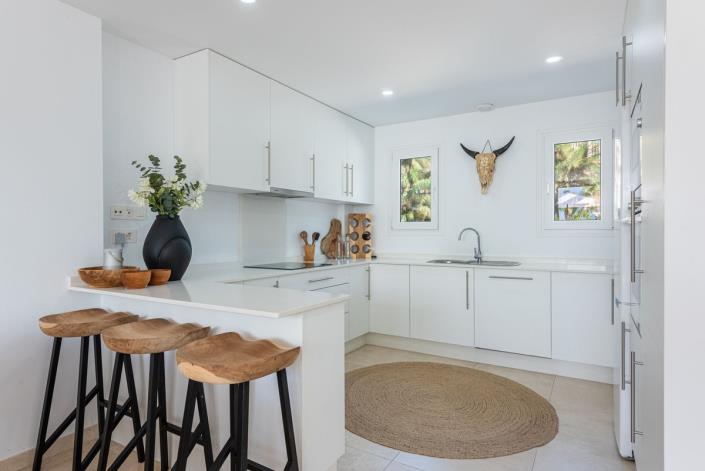 Image No.4-3 Bed Townhouse for sale