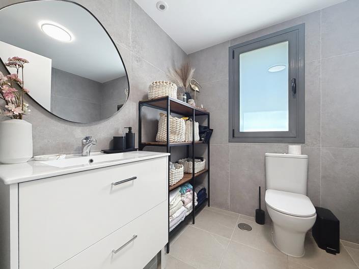 Image No.7-3 Bed Apartment for sale