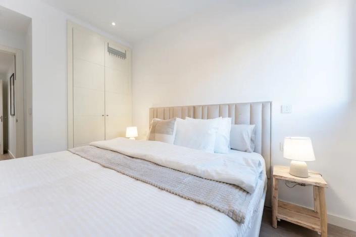 Image No.8-3 Bed Apartment for sale