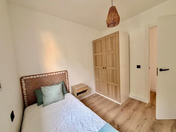 Image No.10-3 Bed Apartment for sale