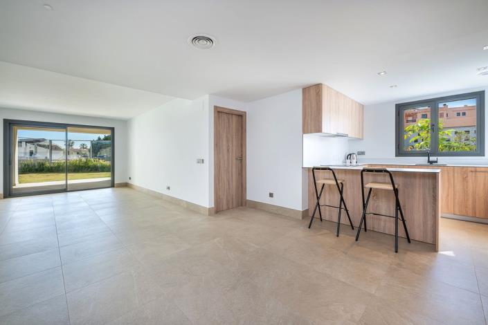 Image No.3-3 Bed Apartment for sale