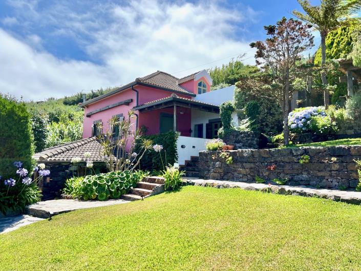 Image No.2-Maison de 2 chambres à vendre à Porto Moniz