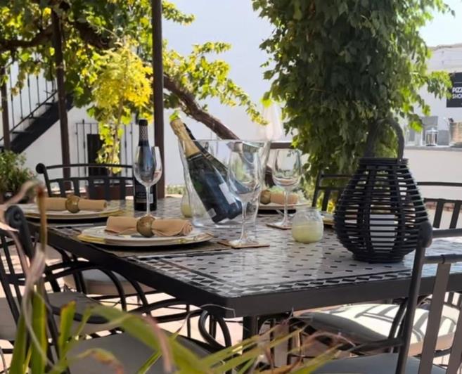 Image No.9-4 Bed Cortijo for sale