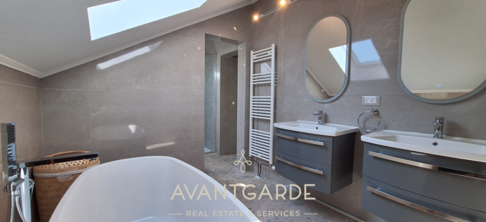 Image No.18-2 Bed Apartment for sale