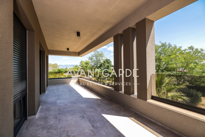 Image No.10-3 Bed Apartment for sale