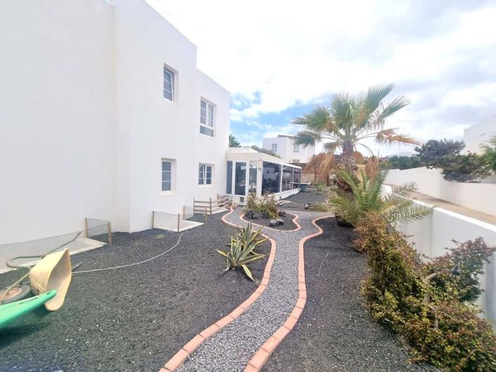 Image No.57-3 Bed Villa for sale